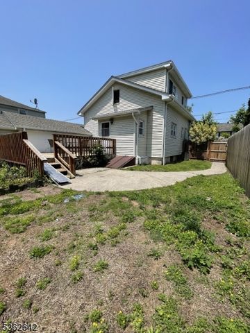 1211 S 9Th St, South Plainfield Boro, NJ 07080