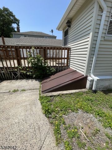 1211 S 9Th St, South Plainfield Boro, NJ 07080