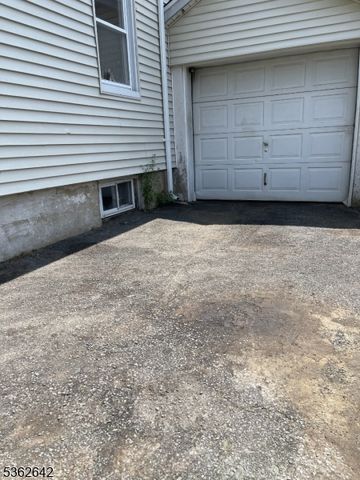 1211 S 9Th St, South Plainfield Boro, NJ 07080