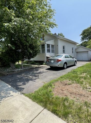 1211 S 9Th St, South Plainfield Boro, NJ 07080