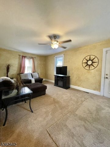 1211 S 9Th St, South Plainfield Boro, NJ 07080