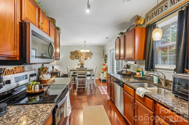1128 Ametrine Lane, Dallas, NC 28034