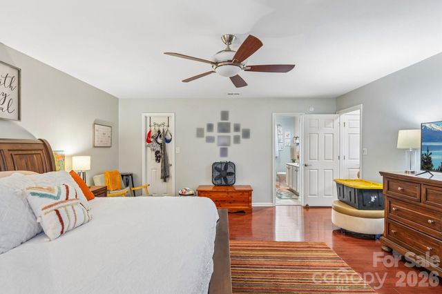 1128 Ametrine Lane, Dallas, NC 28034