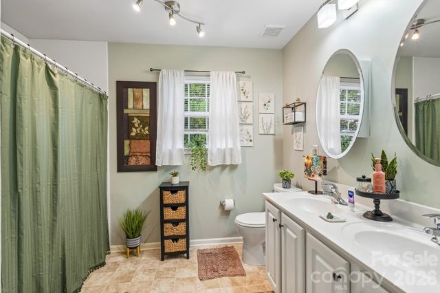 1128 Ametrine Lane, Dallas, NC 28034