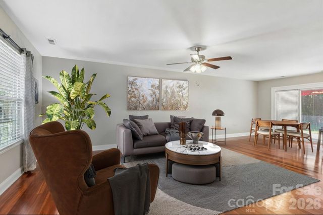 1128 Ametrine Lane, Dallas, NC 28034