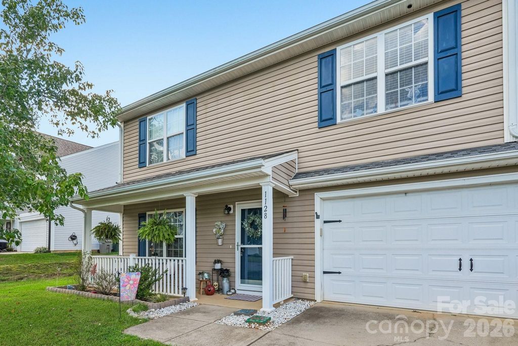 1128 Ametrine Lane, Dallas, NC 28034