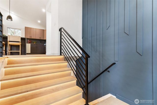 13163 93rd Avenue NE, Kirkland, WA 98034