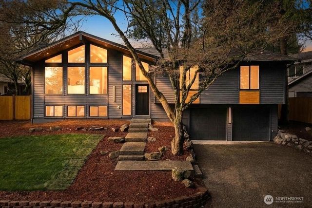 13163 93rd Avenue NE, Kirkland, WA 98034