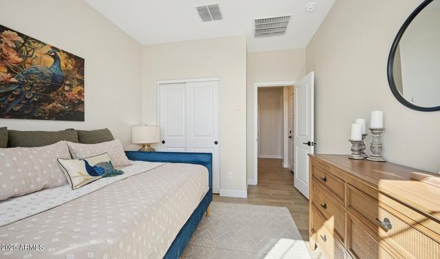 8096 N 80th Lane, Peoria, AZ 85345