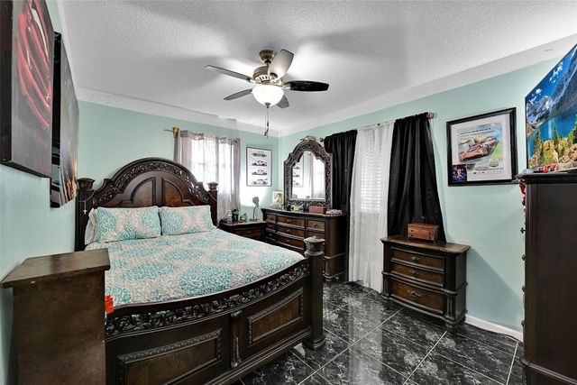 1933 SW 67th Avenue, North Lauderdale, FL 33068