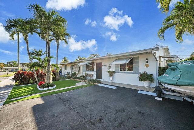 1933 SW 67th Avenue, North Lauderdale, FL 33068