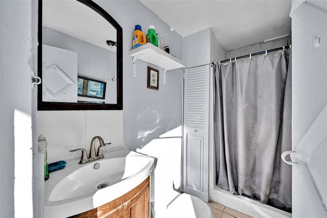 1933 SW 67th Avenue, North Lauderdale, FL 33068