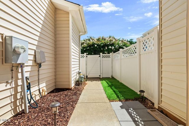1343 Still Monument Way, Raleigh, NC 27603