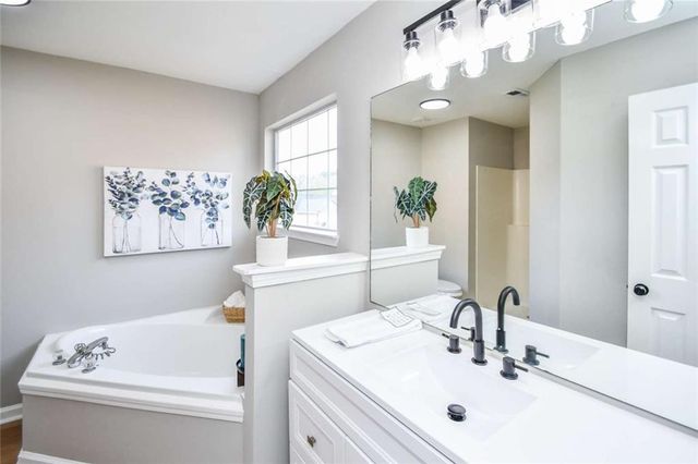 7586 Briar Crest Court, Riverdale, GA 30296