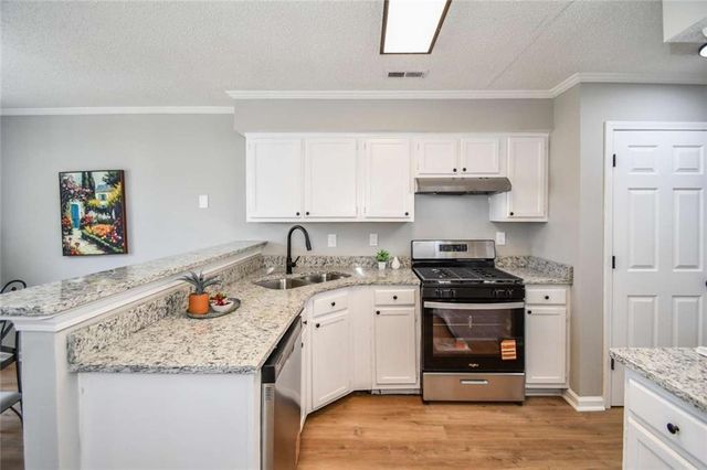 7586 Briar Crest Court, Riverdale, GA 30296