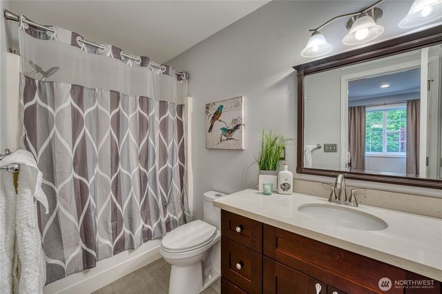 814 Jewil Drive, Fox Island, WA 98333