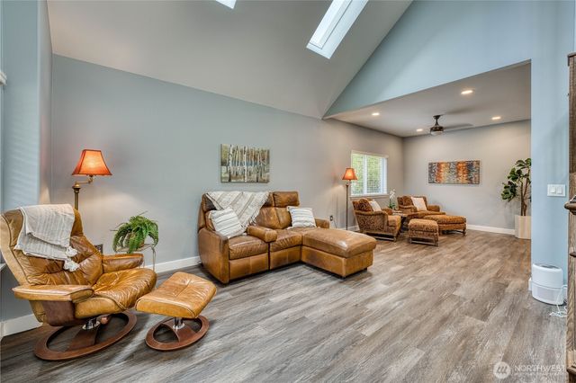 814 Jewil Drive, Fox Island, WA 98333
