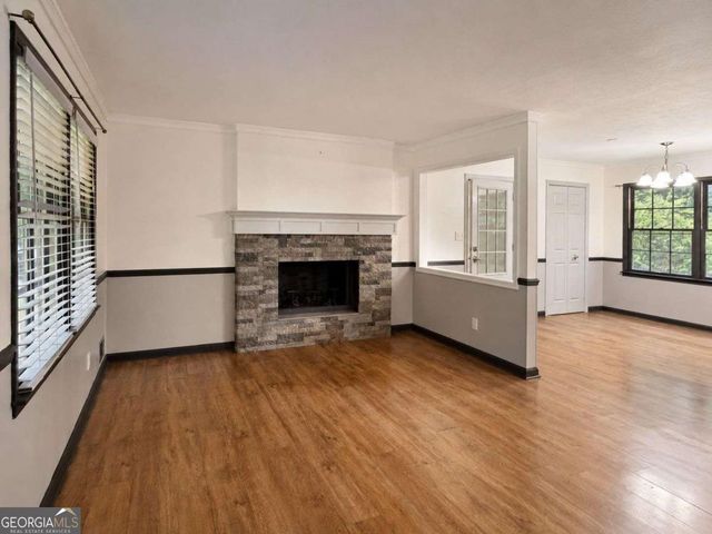 300 Robinson Drive, Carrollton, GA 30117