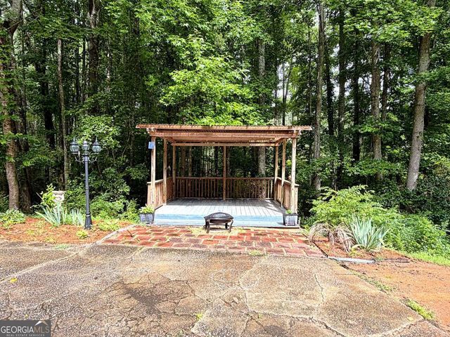 300 Robinson Drive, Carrollton, GA 30117