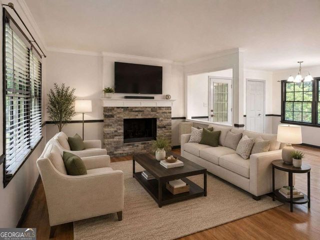 300 Robinson Drive, Carrollton, GA 30117