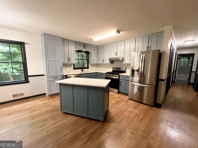 300 Robinson Drive, Carrollton, GA 30117