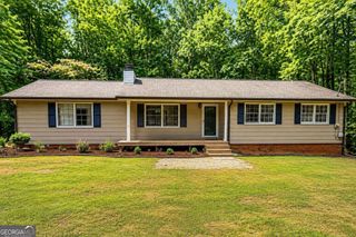 300 Robinson Drive, Carrollton, GA 30117