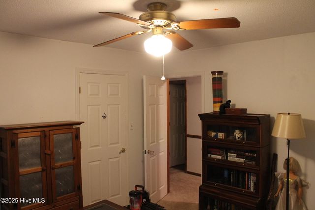 530 Woodfield Road, Whiteville, NC 28472