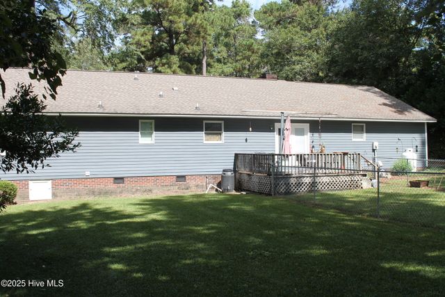 530 Woodfield Road, Whiteville, NC 28472