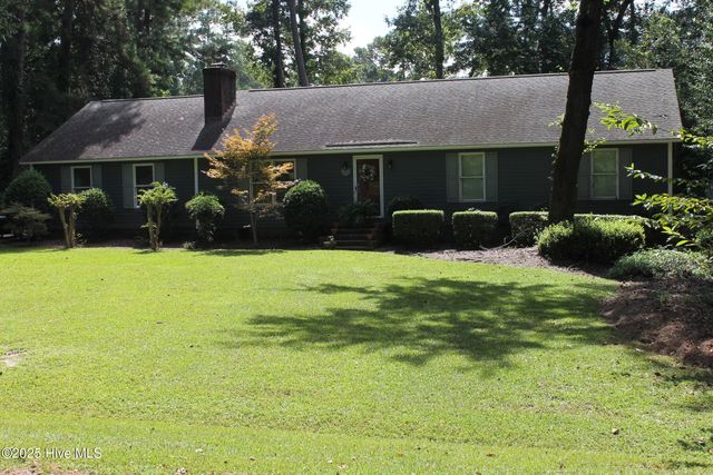530 Woodfield Road, Whiteville, NC 28472