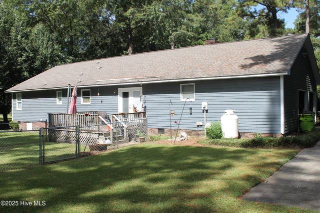 530 Woodfield Road, Whiteville, NC 28472