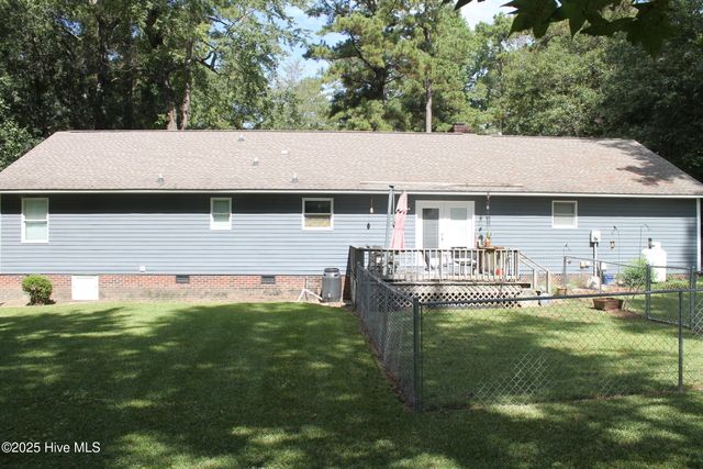 530 Woodfield Road, Whiteville, NC 28472