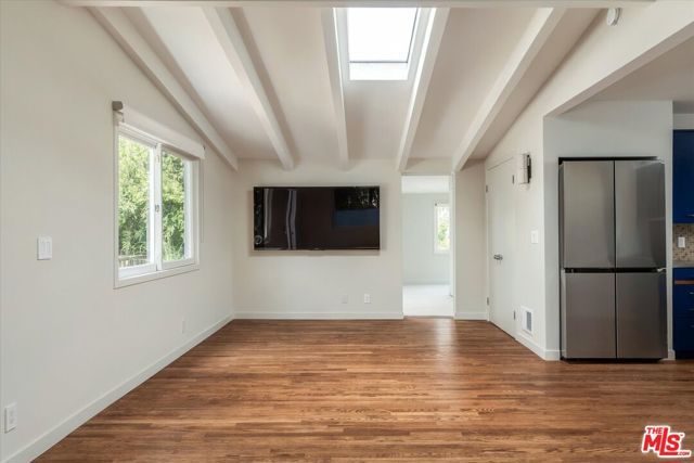 2412 Canyon Oak Drive, Los Angeles, CA 90068