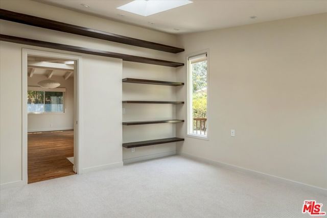 2412 Canyon Oak Drive, Los Angeles, CA 90068