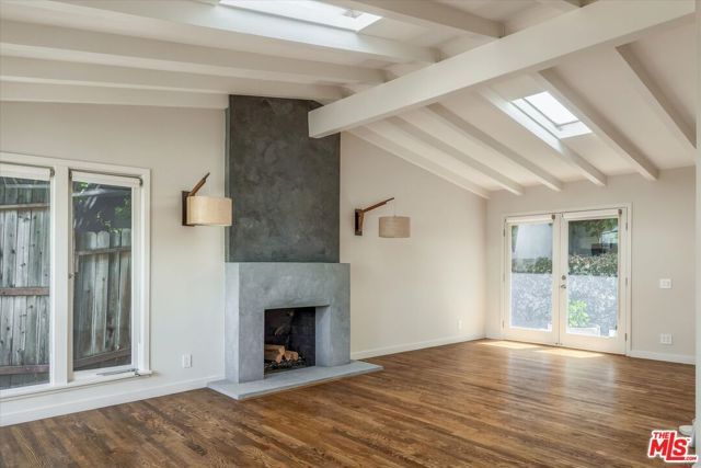 2412 Canyon Oak Drive, Los Angeles, CA 90068