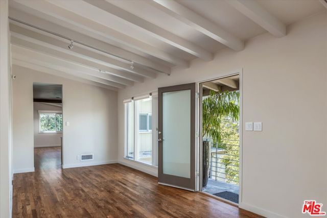 2412 Canyon Oak Drive, Los Angeles, CA 90068