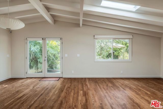 2412 Canyon Oak Drive, Los Angeles, CA 90068