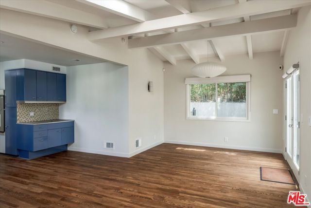 2412 Canyon Oak Drive, Los Angeles, CA 90068
