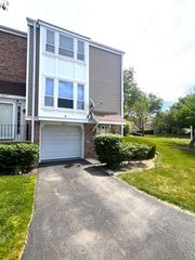 1863 Williamsburg Drive 1863, Hoffman Estates, IL 60169
