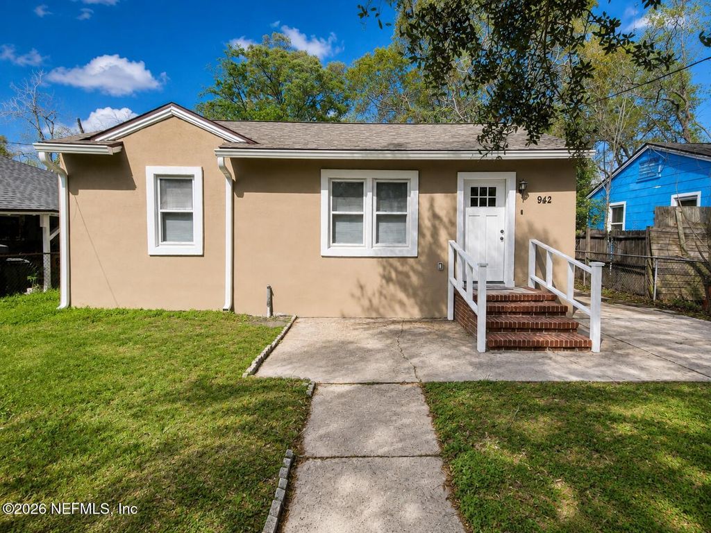 942 SARANAC Street, Jacksonville, FL 32254