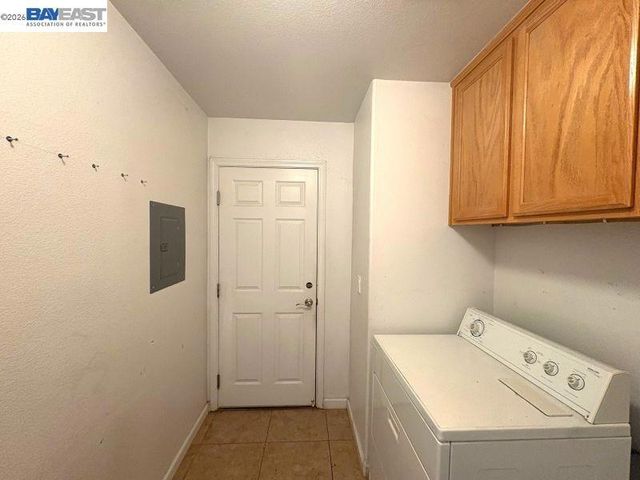 13900 Pinecrest St, Lathrop, CA 95330