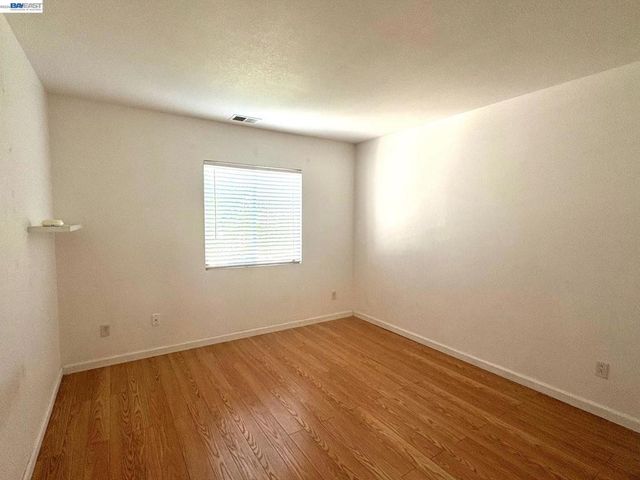 13900 Pinecrest St, Lathrop, CA 95330