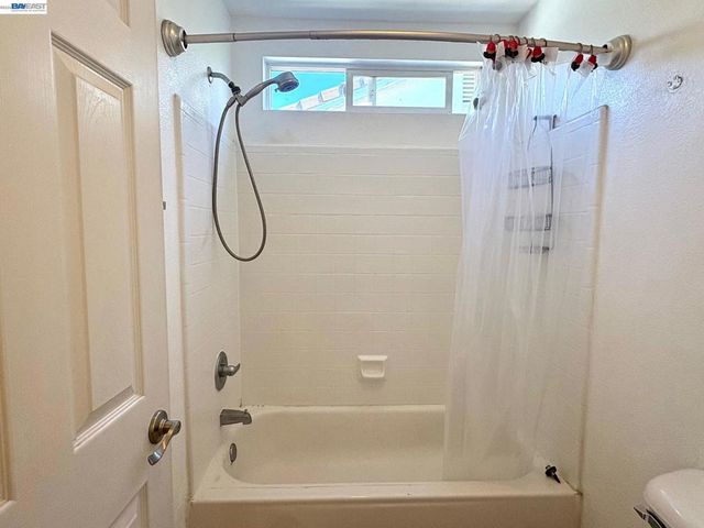 13900 Pinecrest St, Lathrop, CA 95330