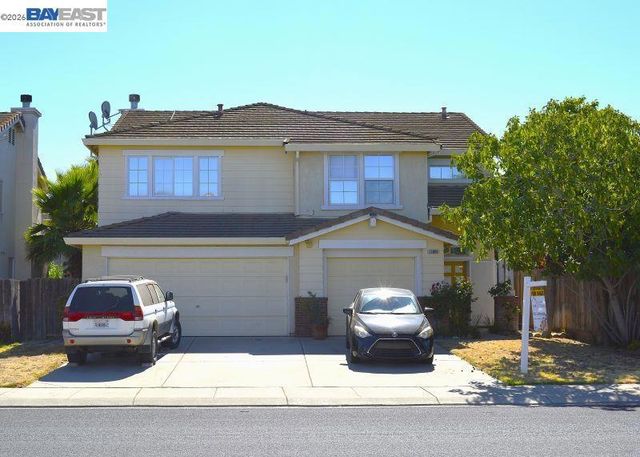13900 Pinecrest St, Lathrop, CA 95330