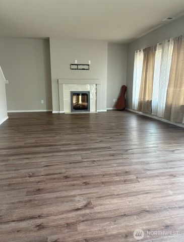16406 45th Avenue E, Tacoma, WA 98446
