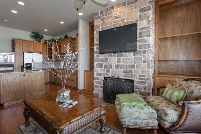 3006 Upcreek Alley 14, Strawn, TX 76457
