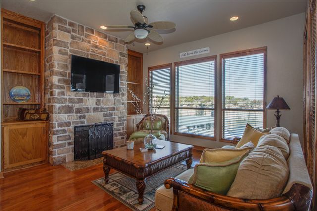 3006 Upcreek Alley 14, Strawn, TX 76457