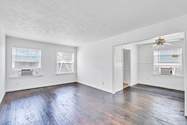 3530 Griggs Road, Houston, TX 77021