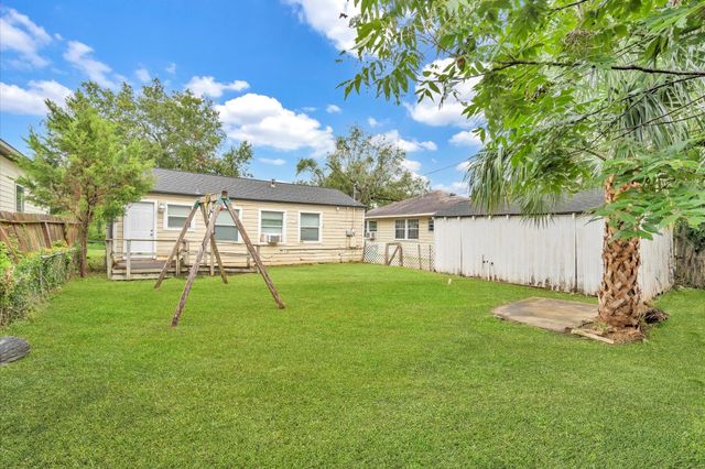 3530 Griggs Road, Houston, TX 77021