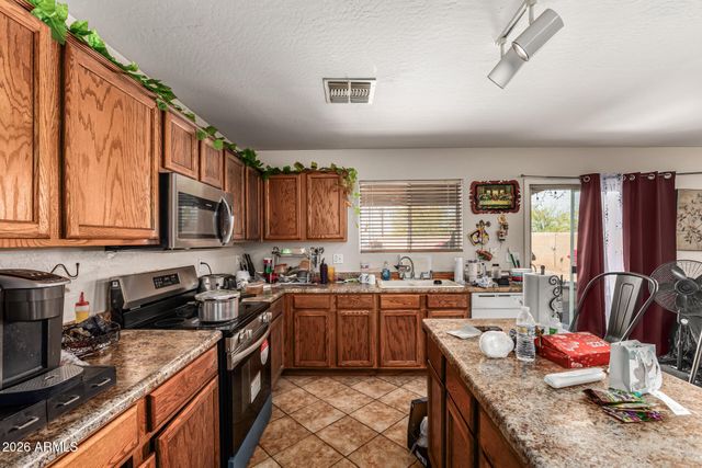 7304 S SUNSET Way, Buckeye, AZ 85326