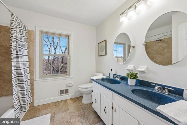 712 WICKERSHAM LN, Kennett Square, PA 19348